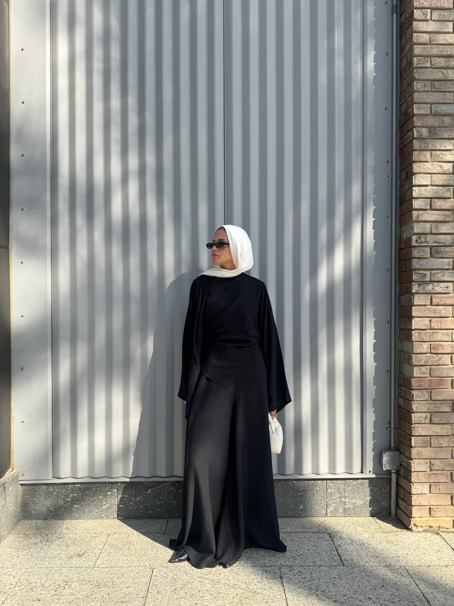 Head Turner Set in Black
