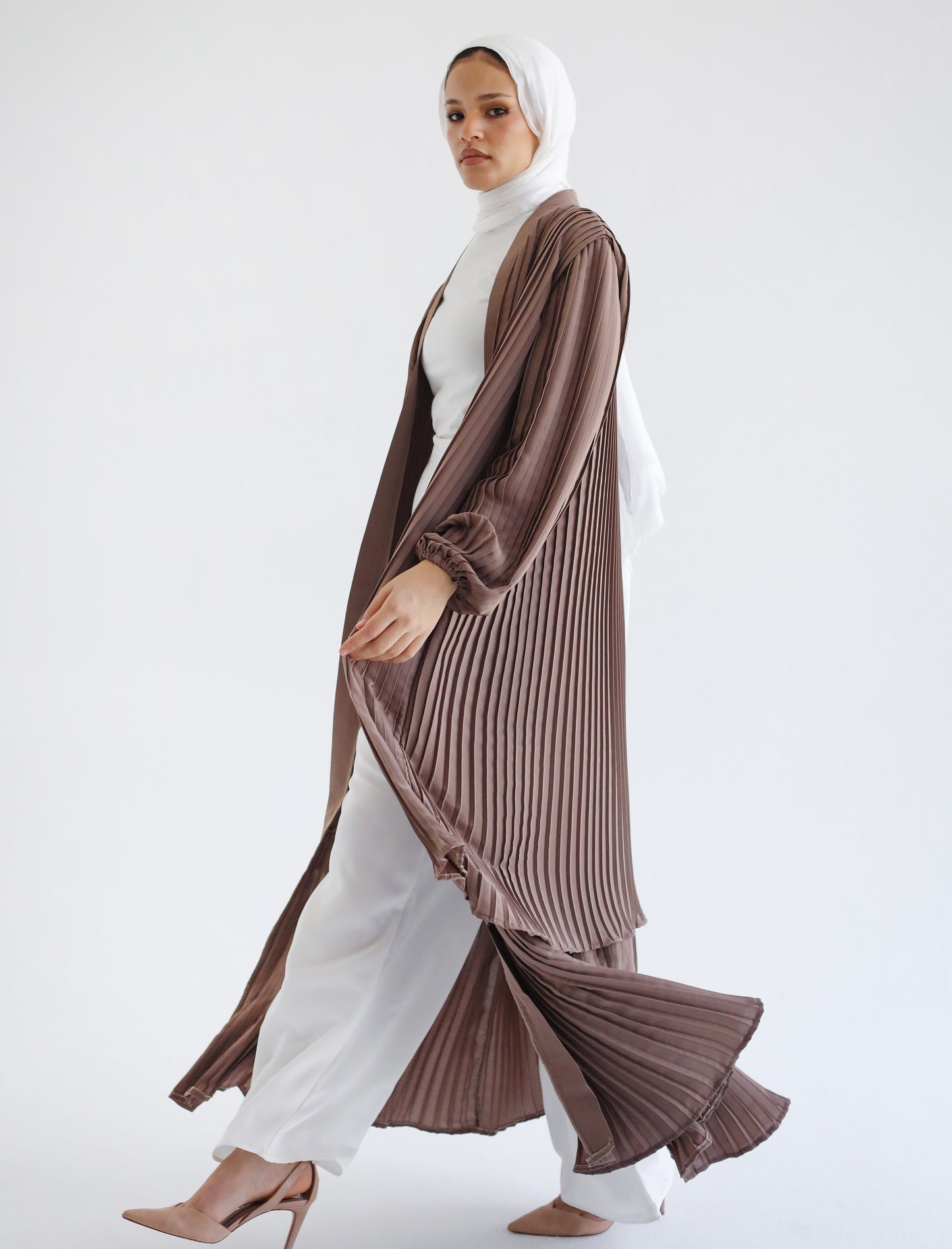 Double Layered Pleated Kaftan in Mocha