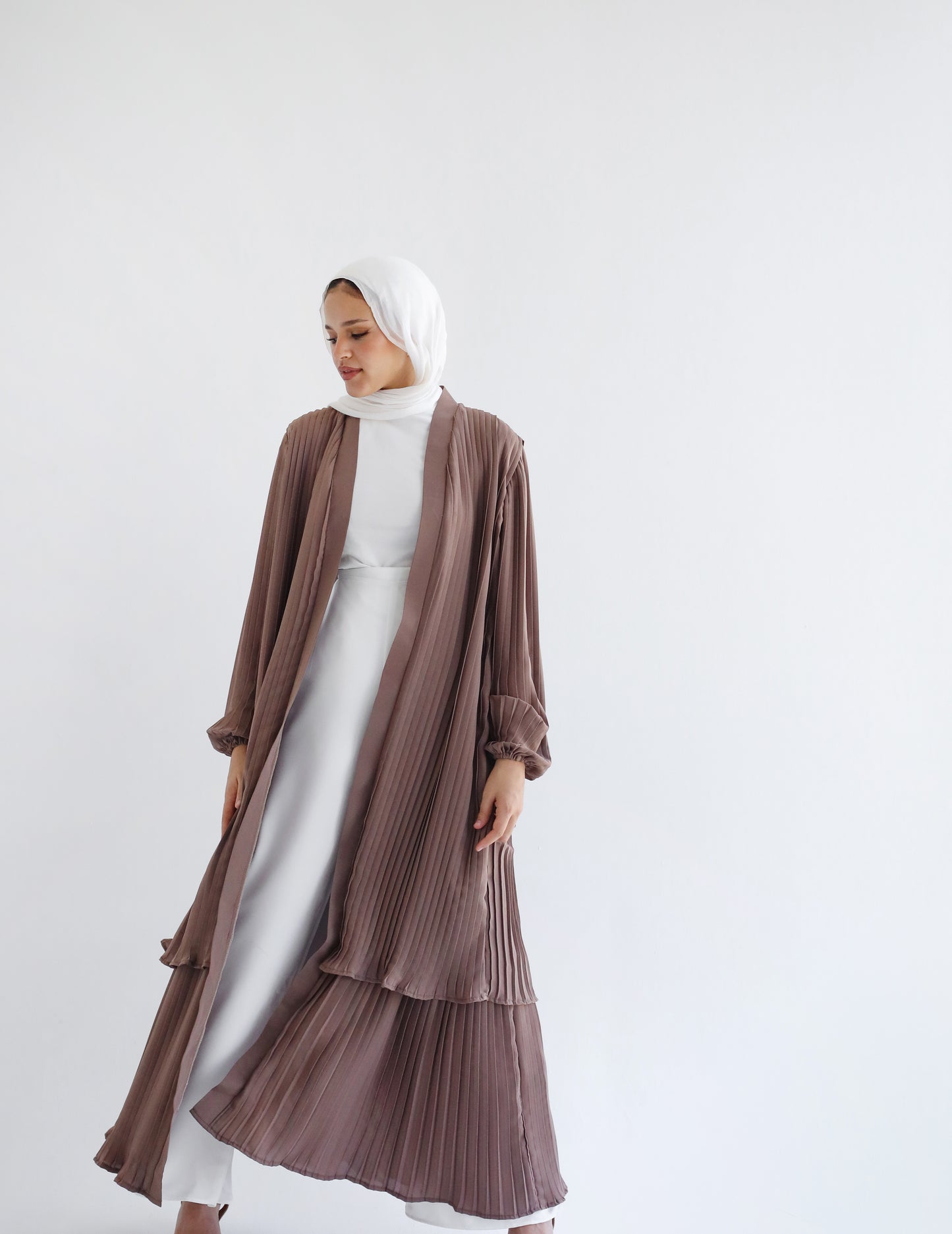 Double Layered Pleated Kaftan in Mocha