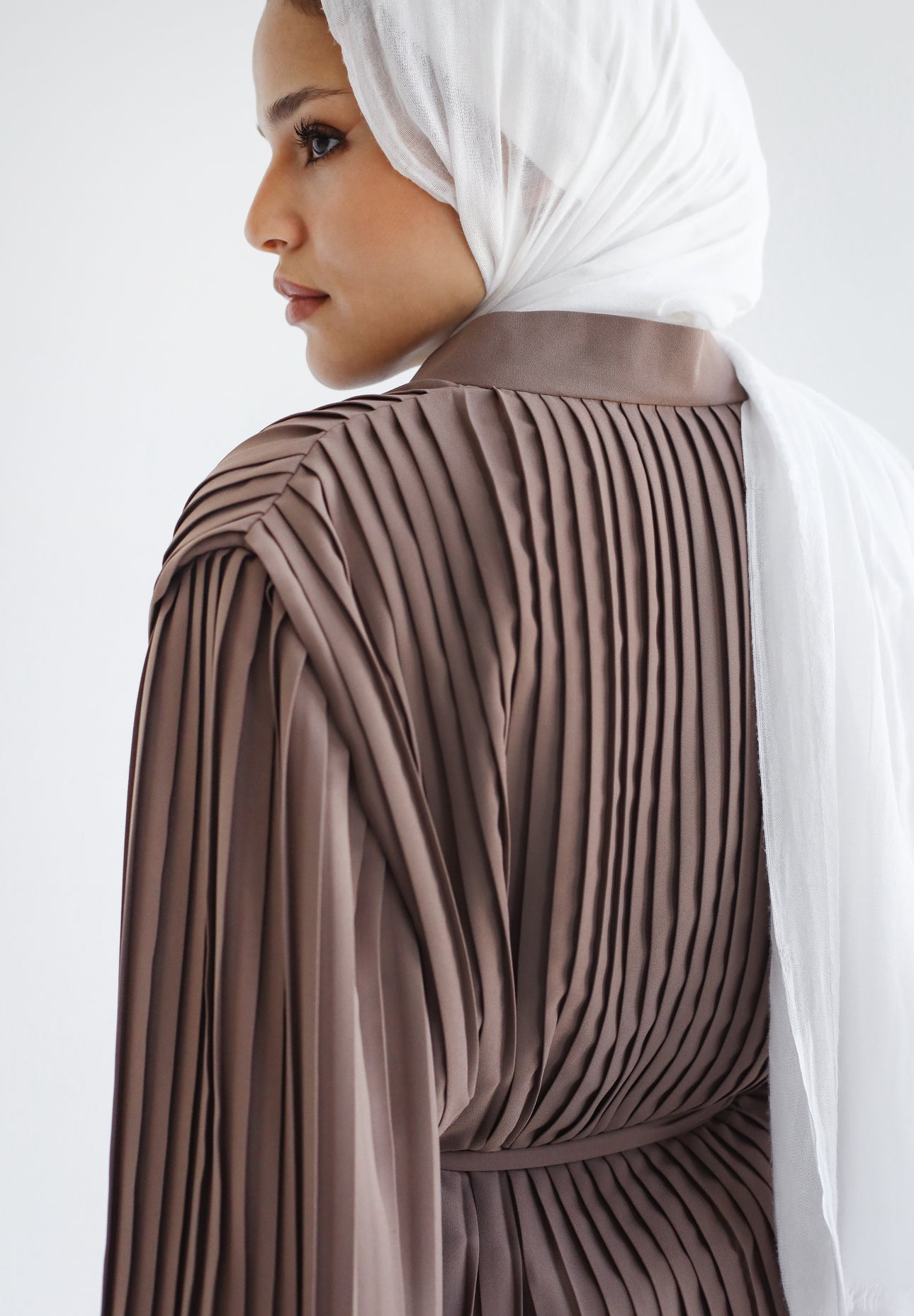 Double Layered Pleated Kaftan in Mocha