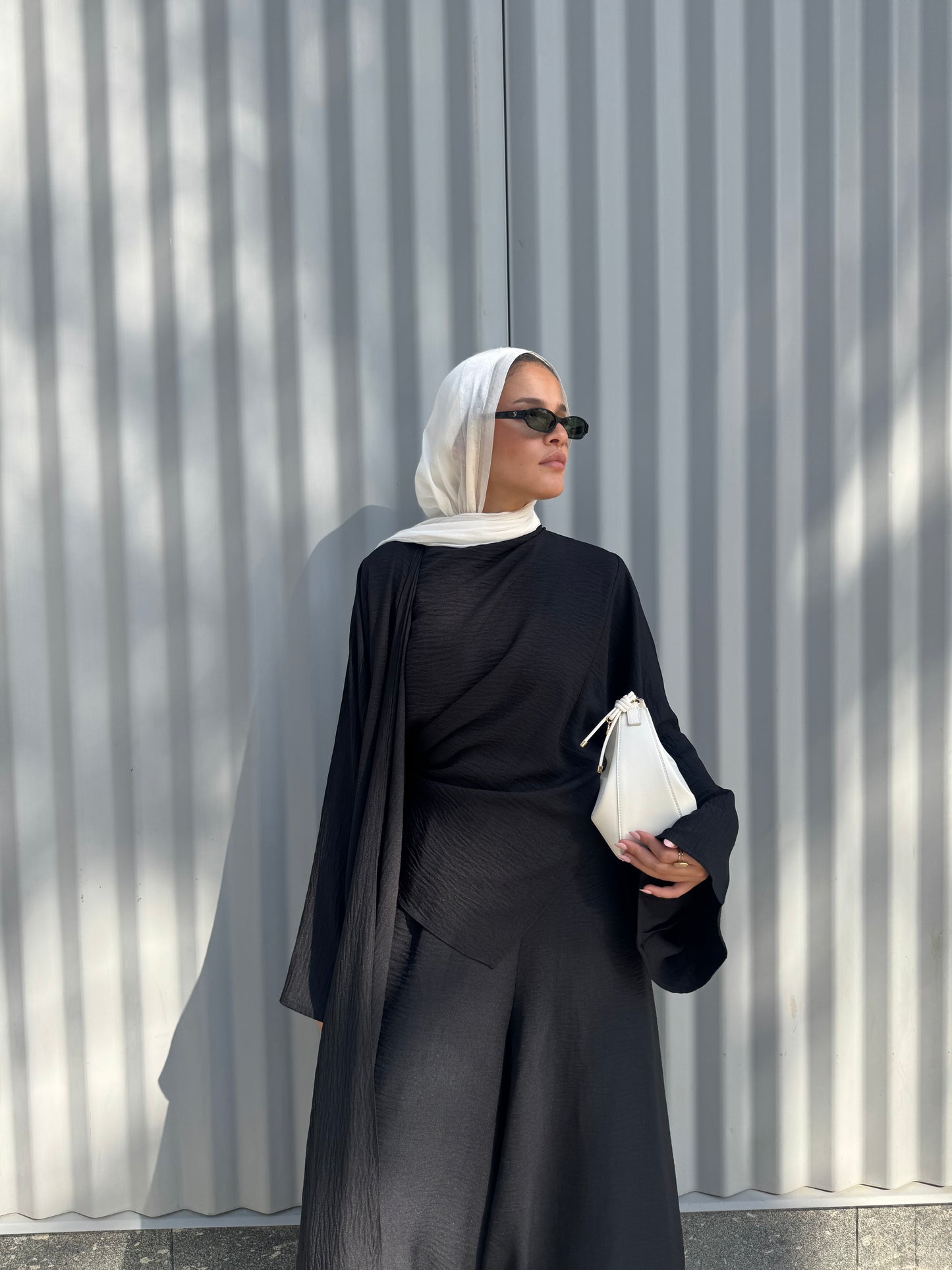 Head Turner Set in Black