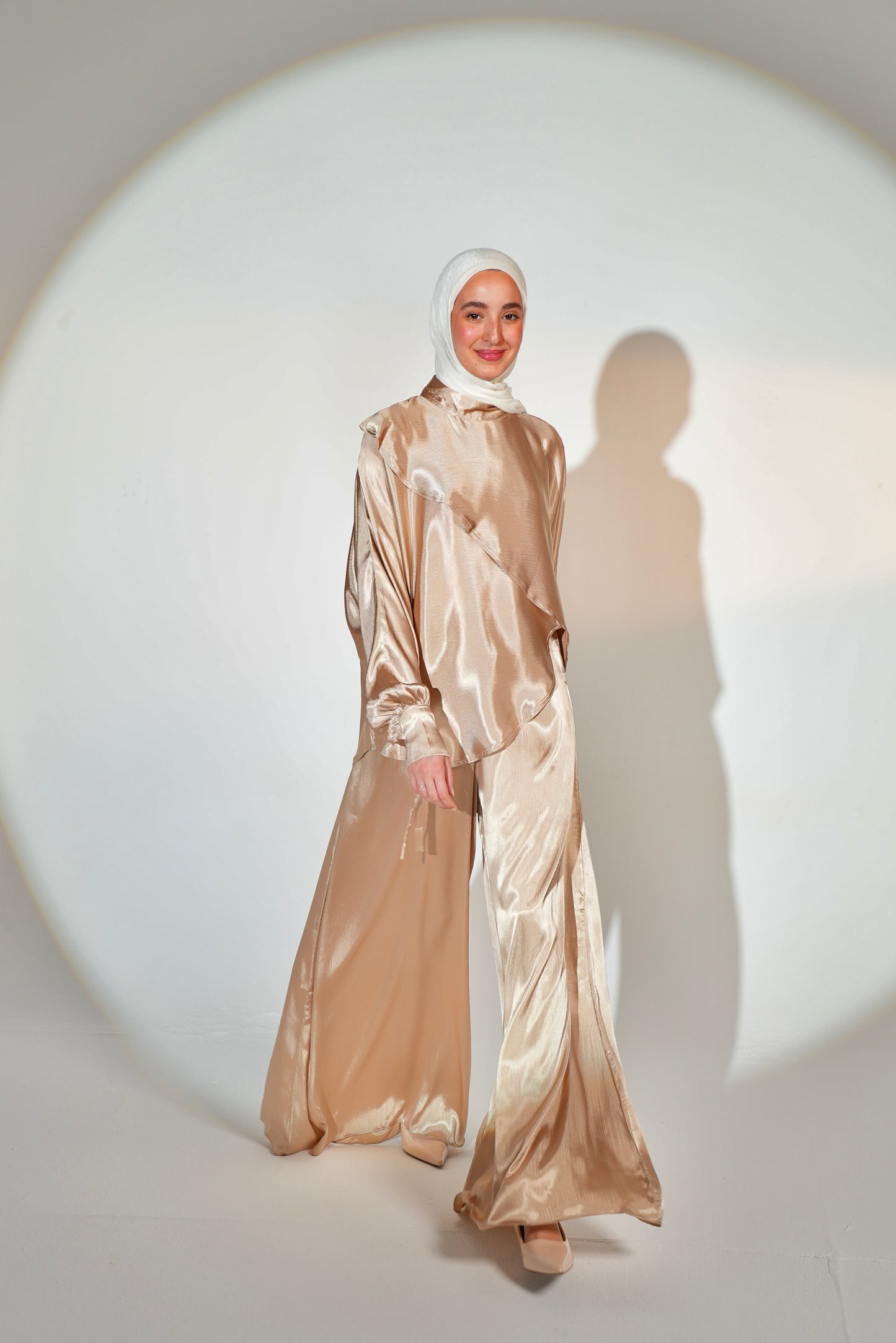 Avery Set in Light Golden Beige