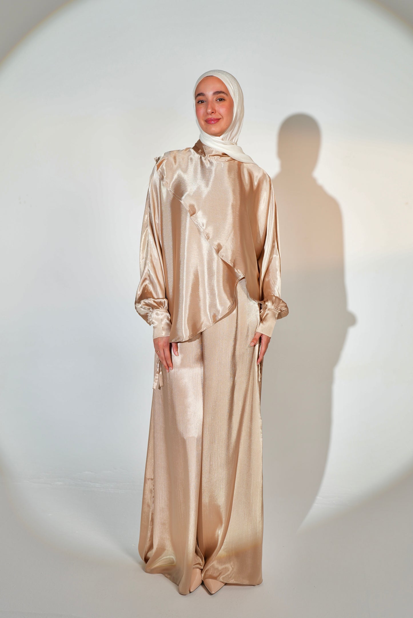 Avery Set in Light Golden Beige
