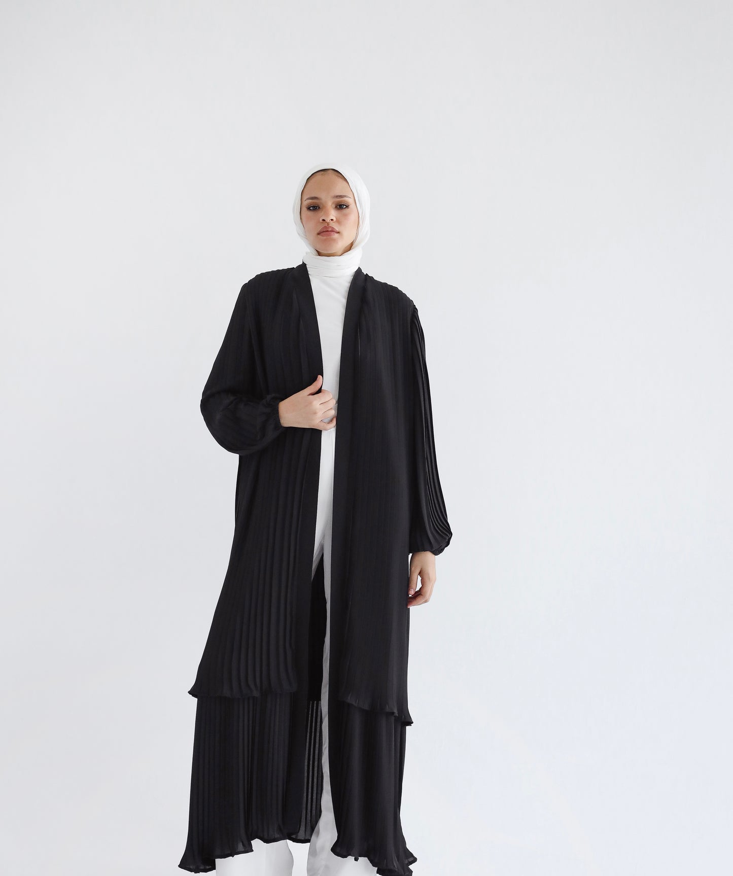 Double Layered Pleated Kaftan in Black