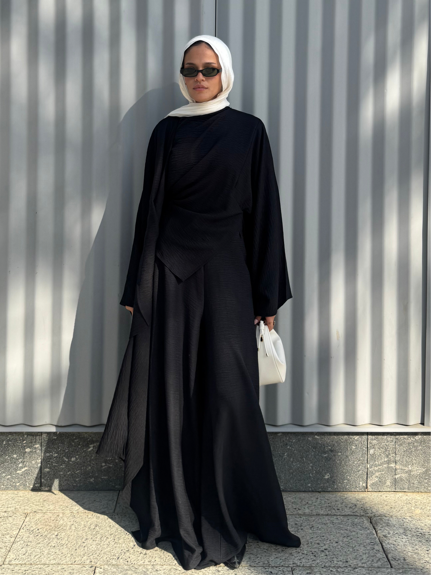 Head Turner Set in Black
