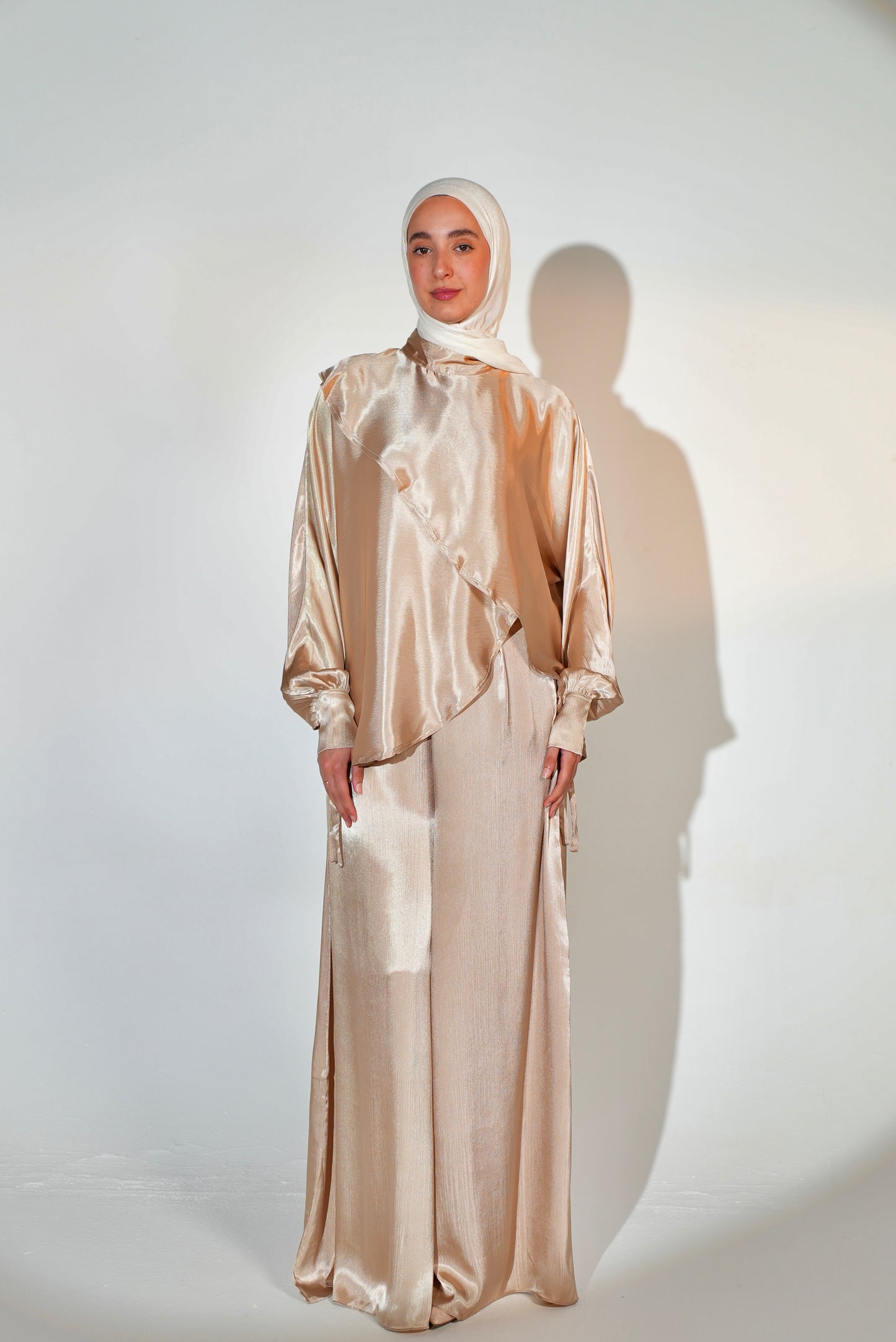 Avery Set in Light Golden Beige
