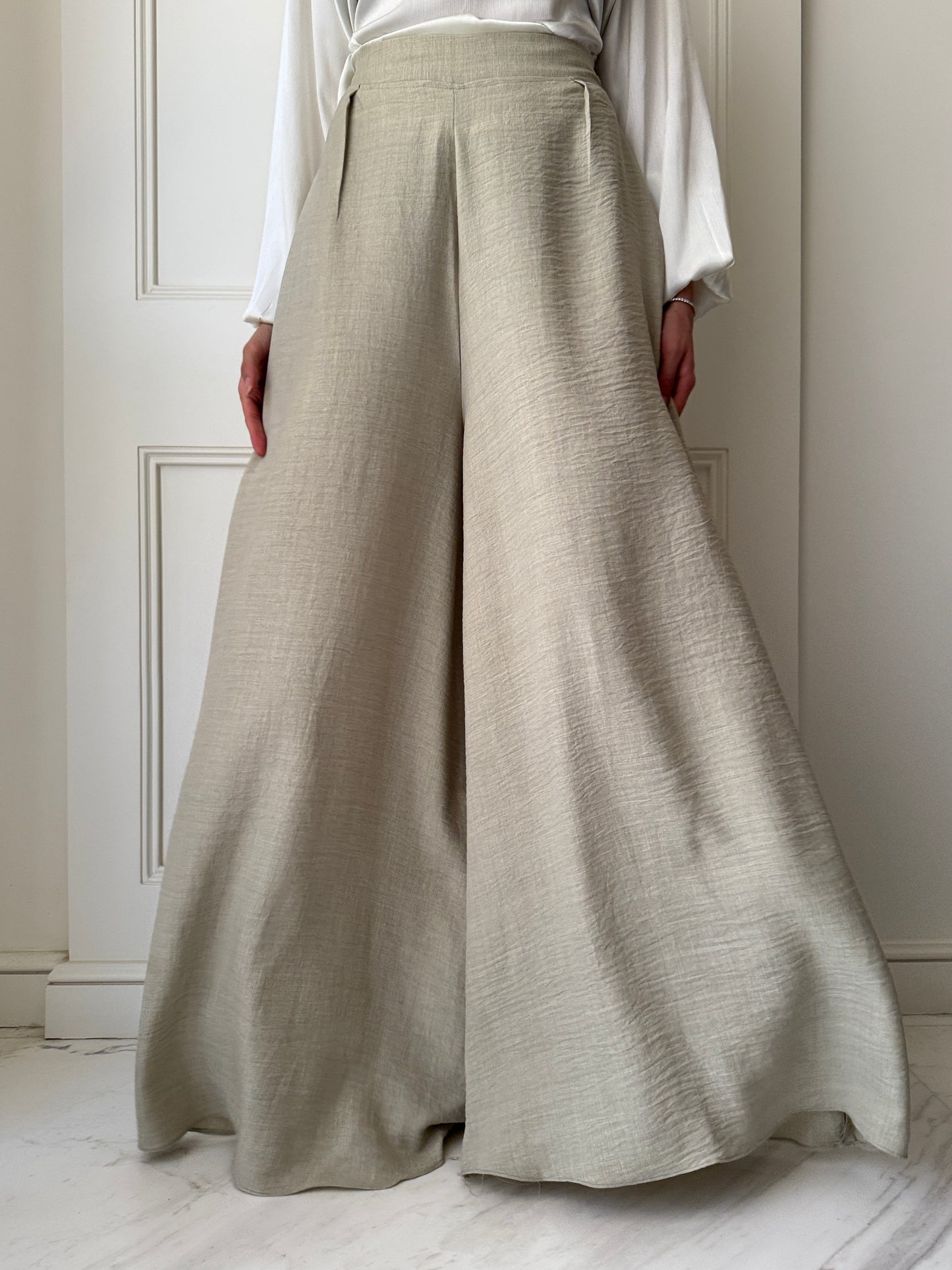 Must Have Skirt Pants in Beige