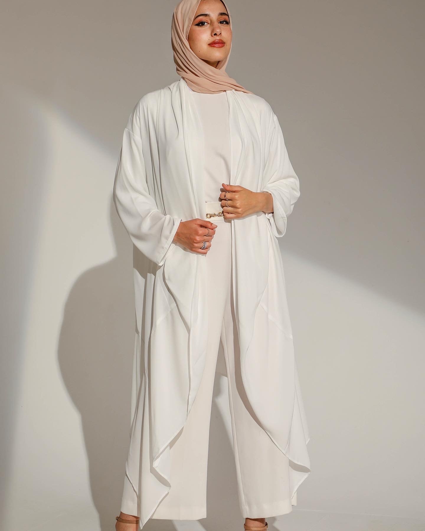 DRAPED ABSTRACT CARDIGAN IN OFF-WHITE