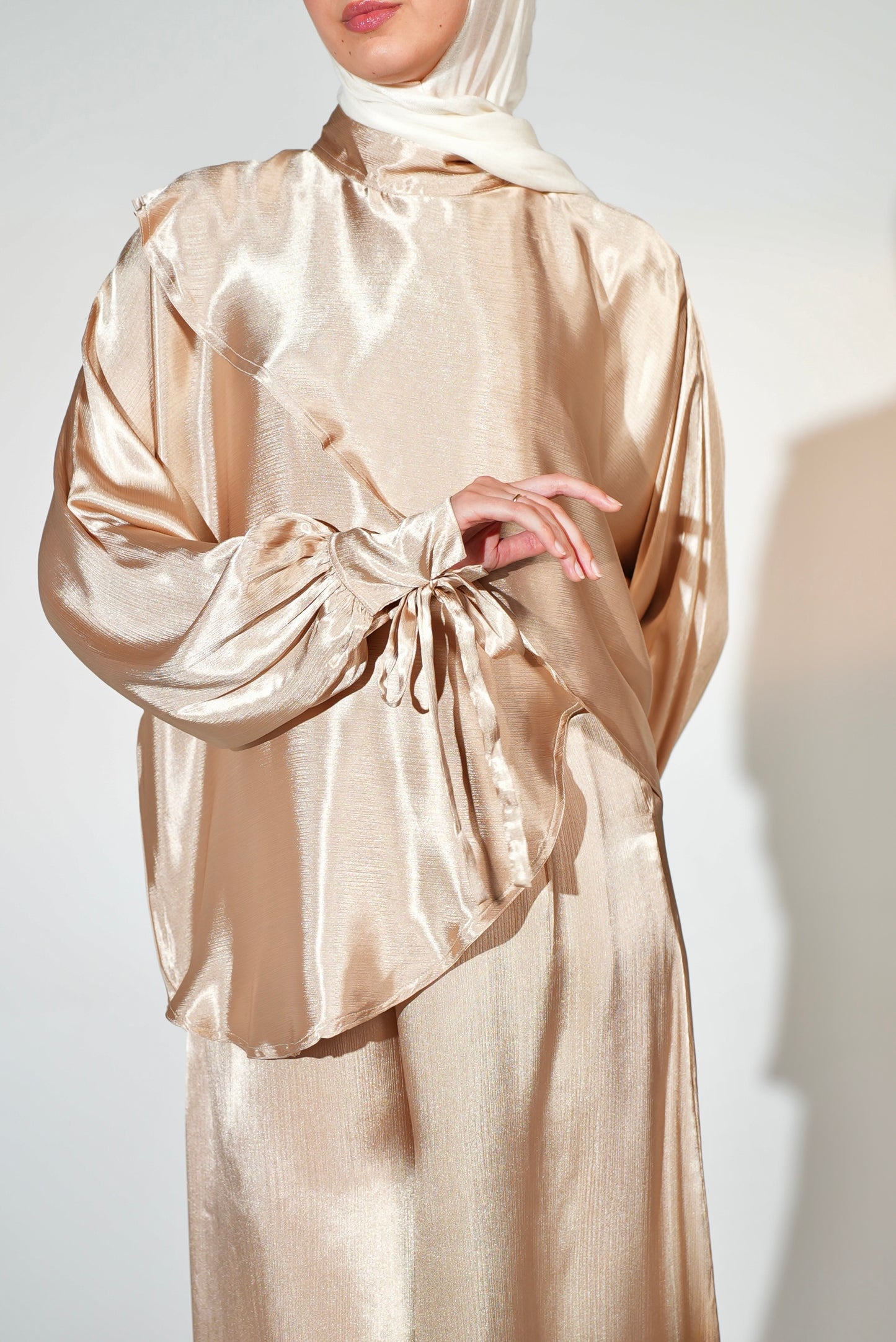 Avery Set in Light Golden Beige