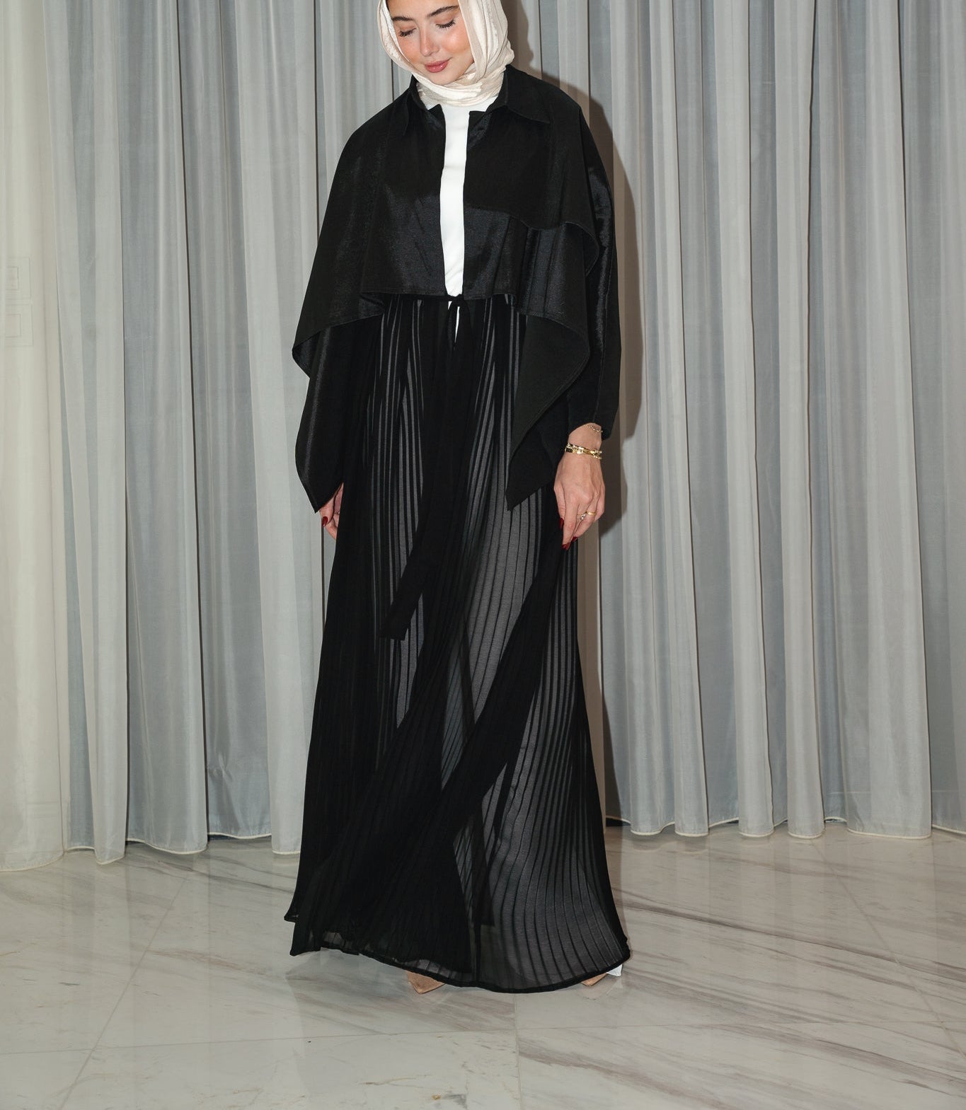 Layl Abaya in Black