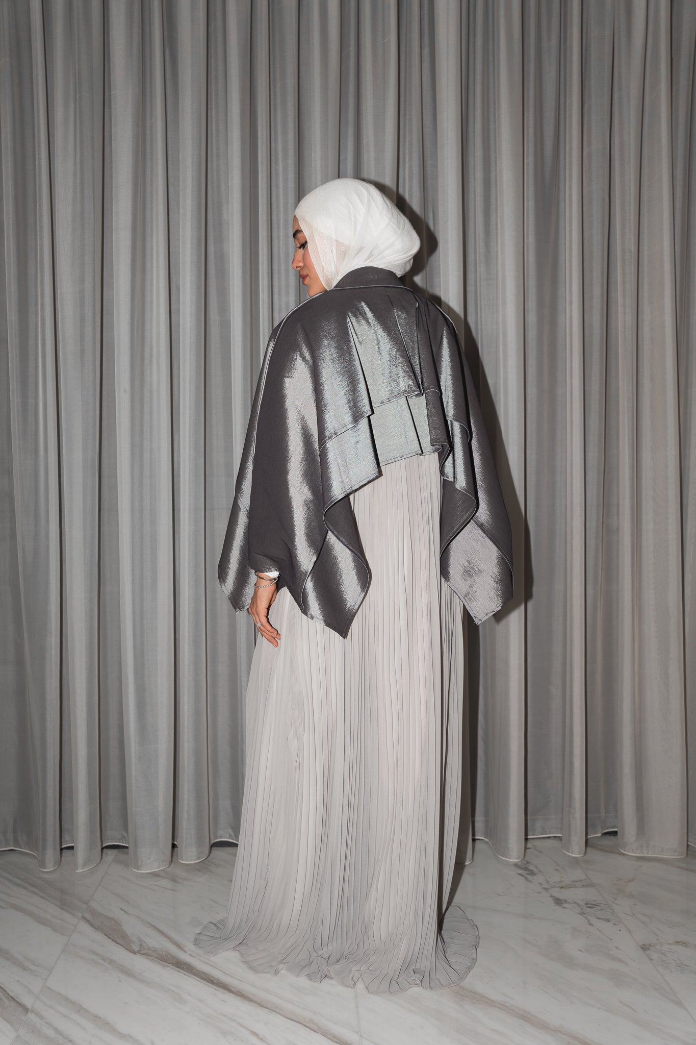 Layl Abaya in Grey