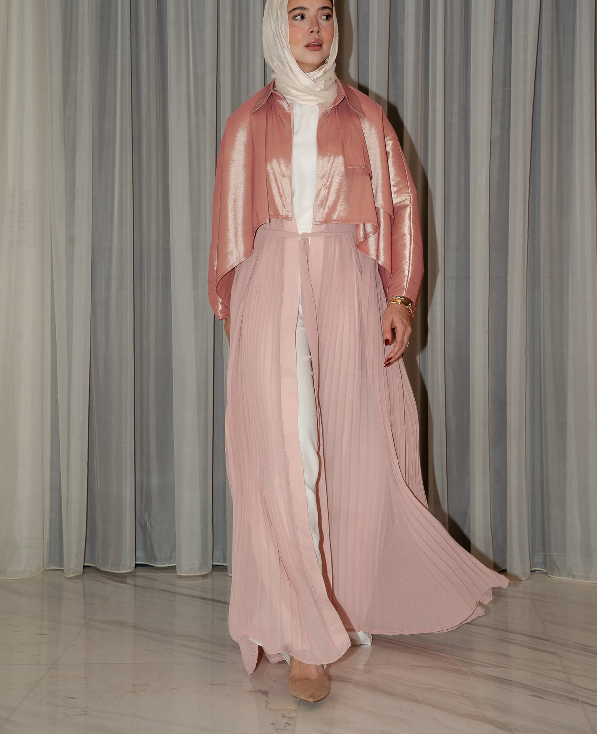 Layl Abaya in Blush