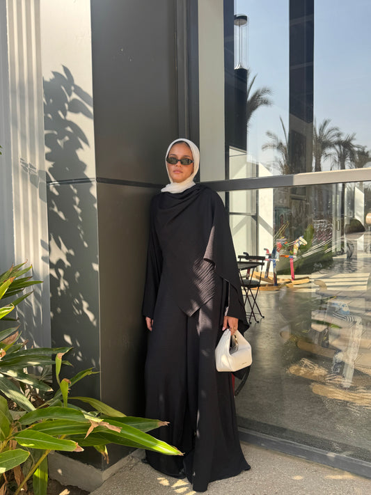 Head Turner Set in Black