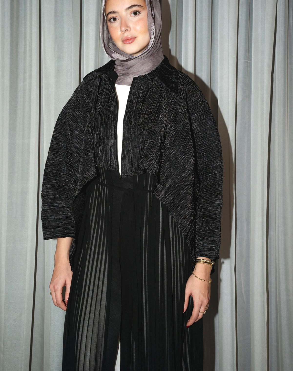 Layl Abaya in Pleated Black