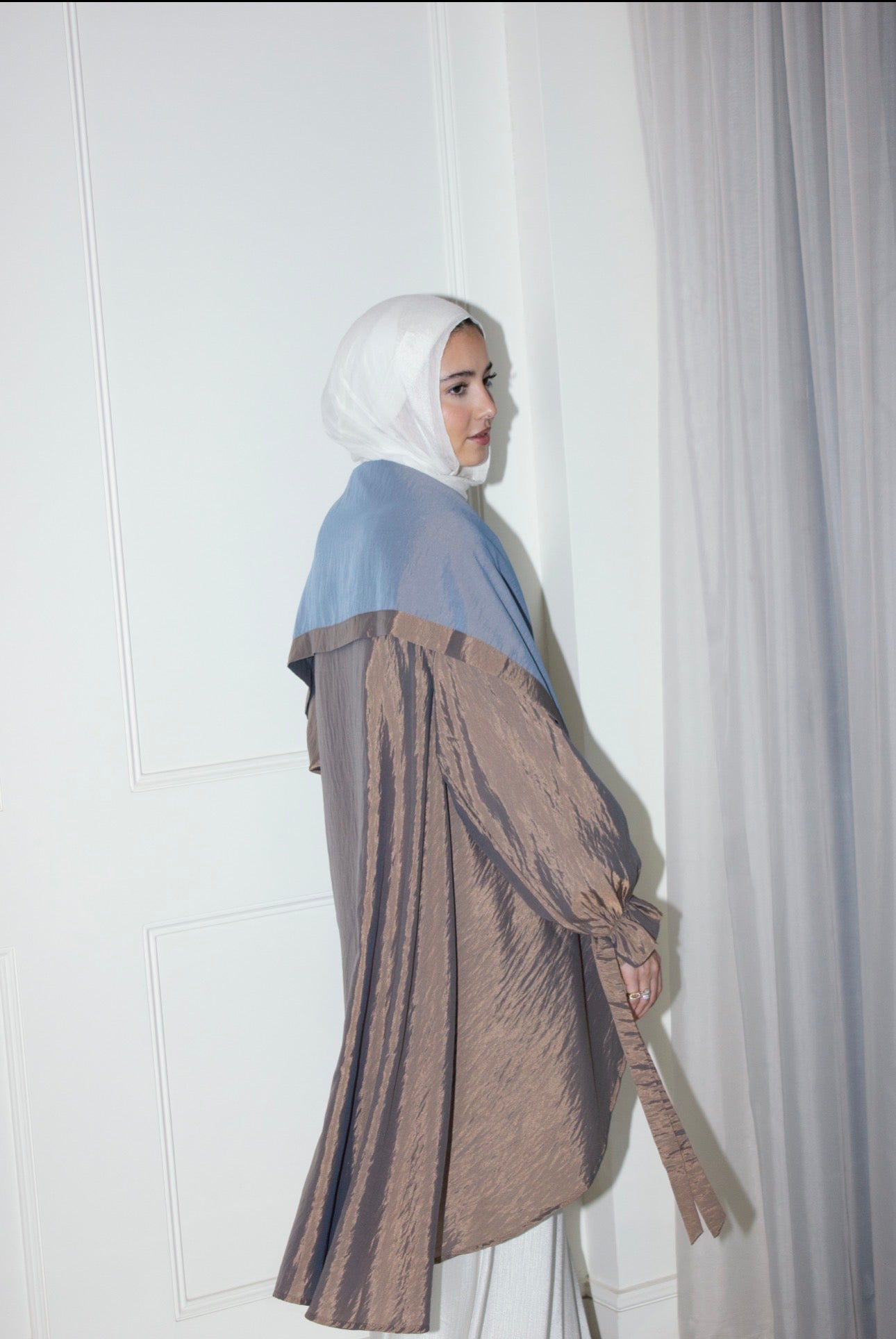 Round Marlyn Trench in BronzexBlue Limited Edition