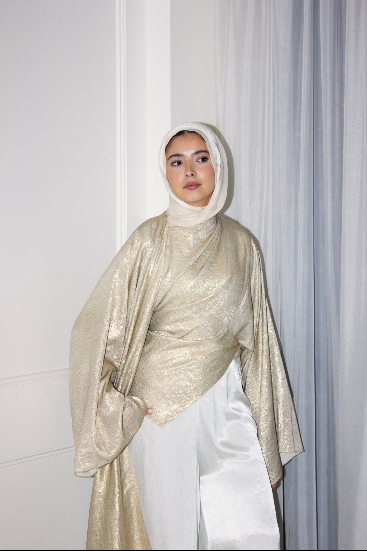 Head Turner Top in Champagne Gold