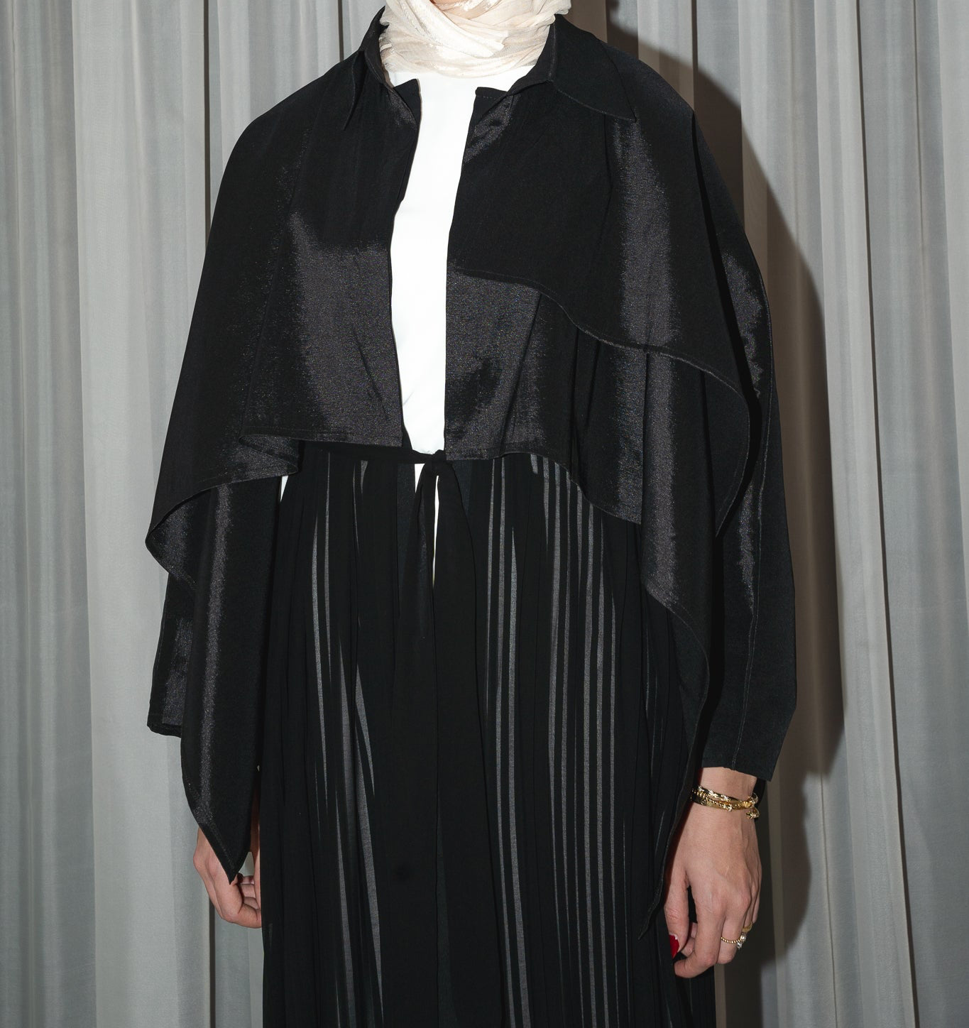 Layl Abaya in Black