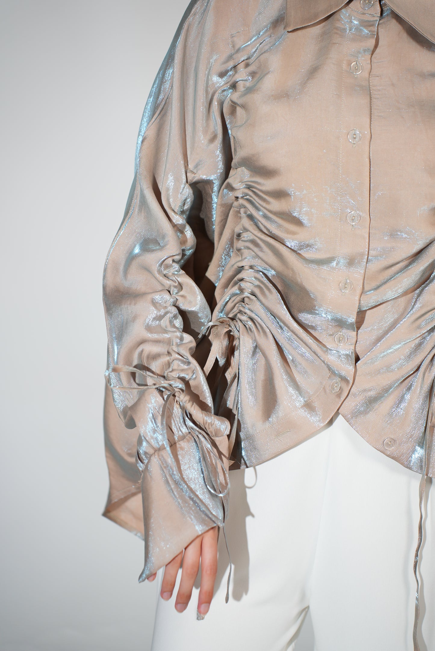 Rhea Drawstring blouse in beige x blue