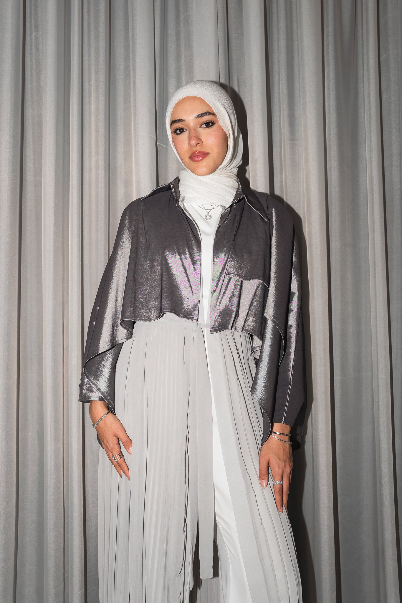 Layl Abaya in Grey