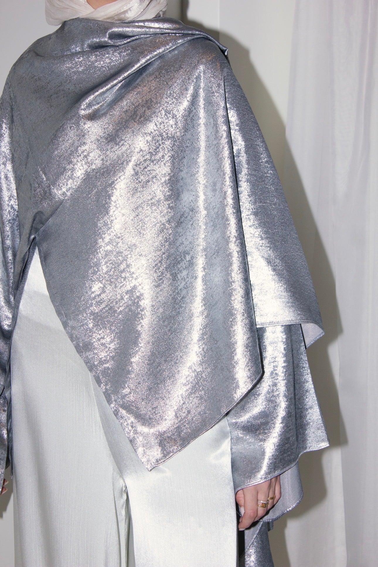 Head Turner Top in SilverxGrey