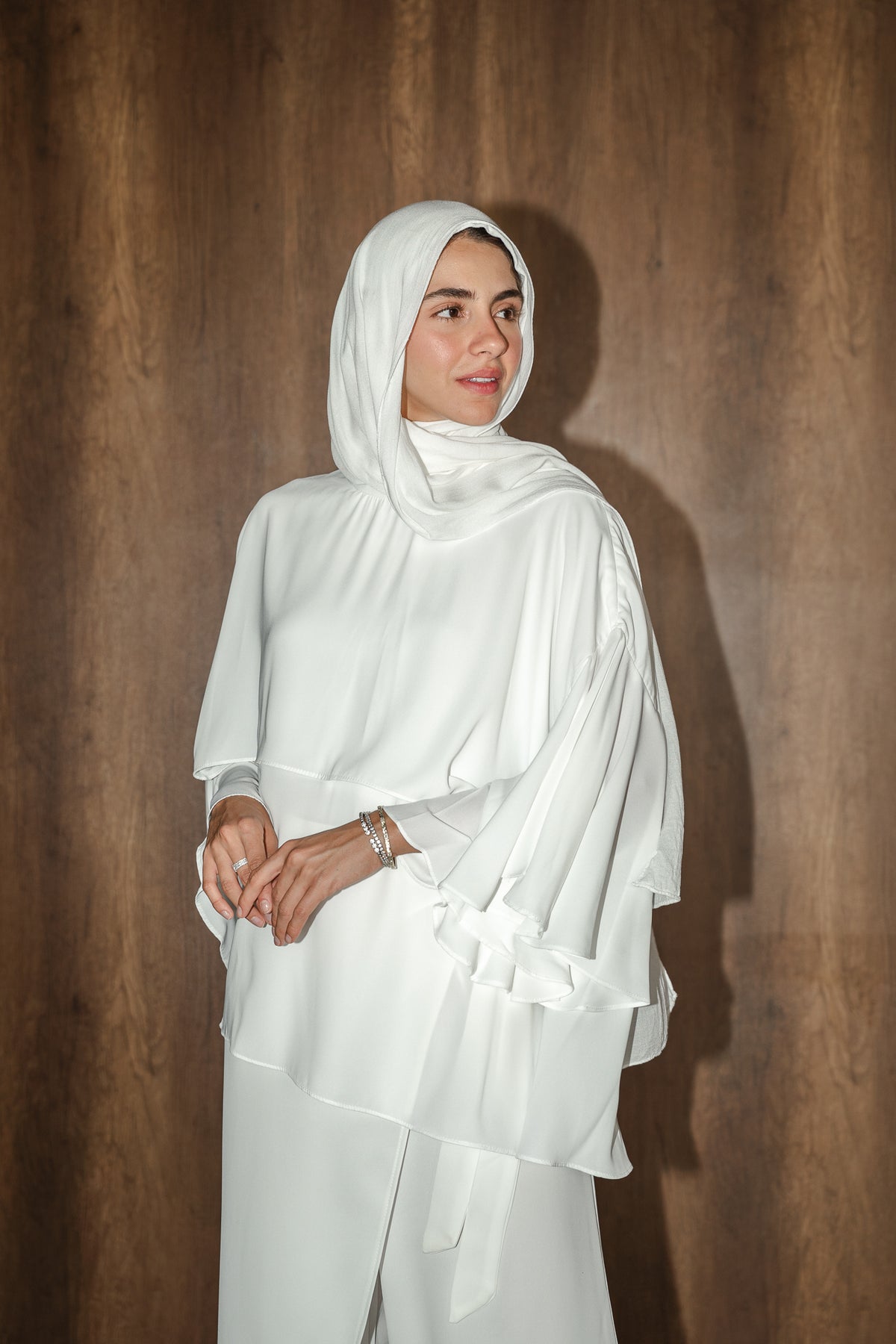 FEMININE AURA TOP/CAPE IN OFF-WHITE