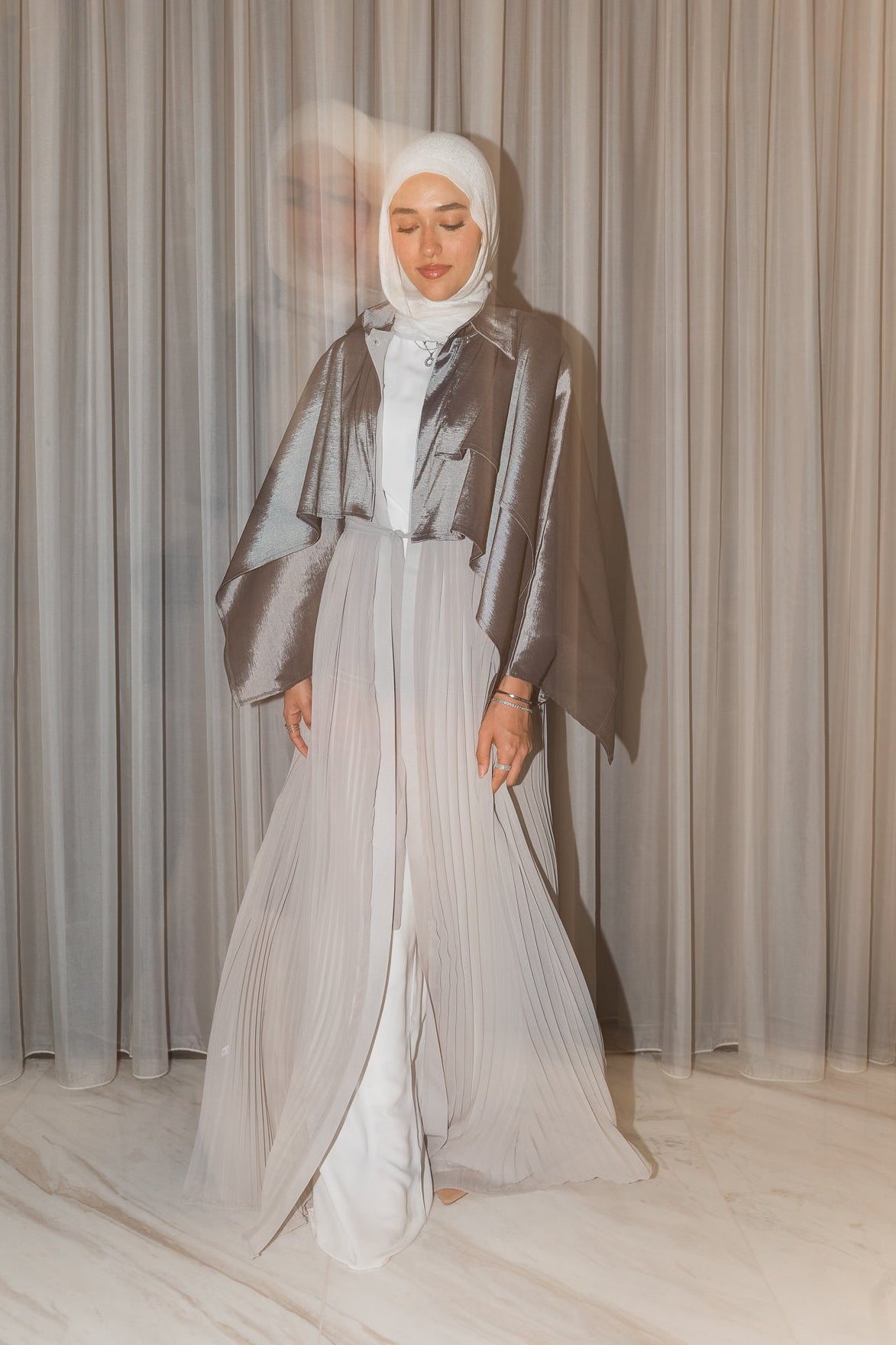 Layl Abaya in Grey