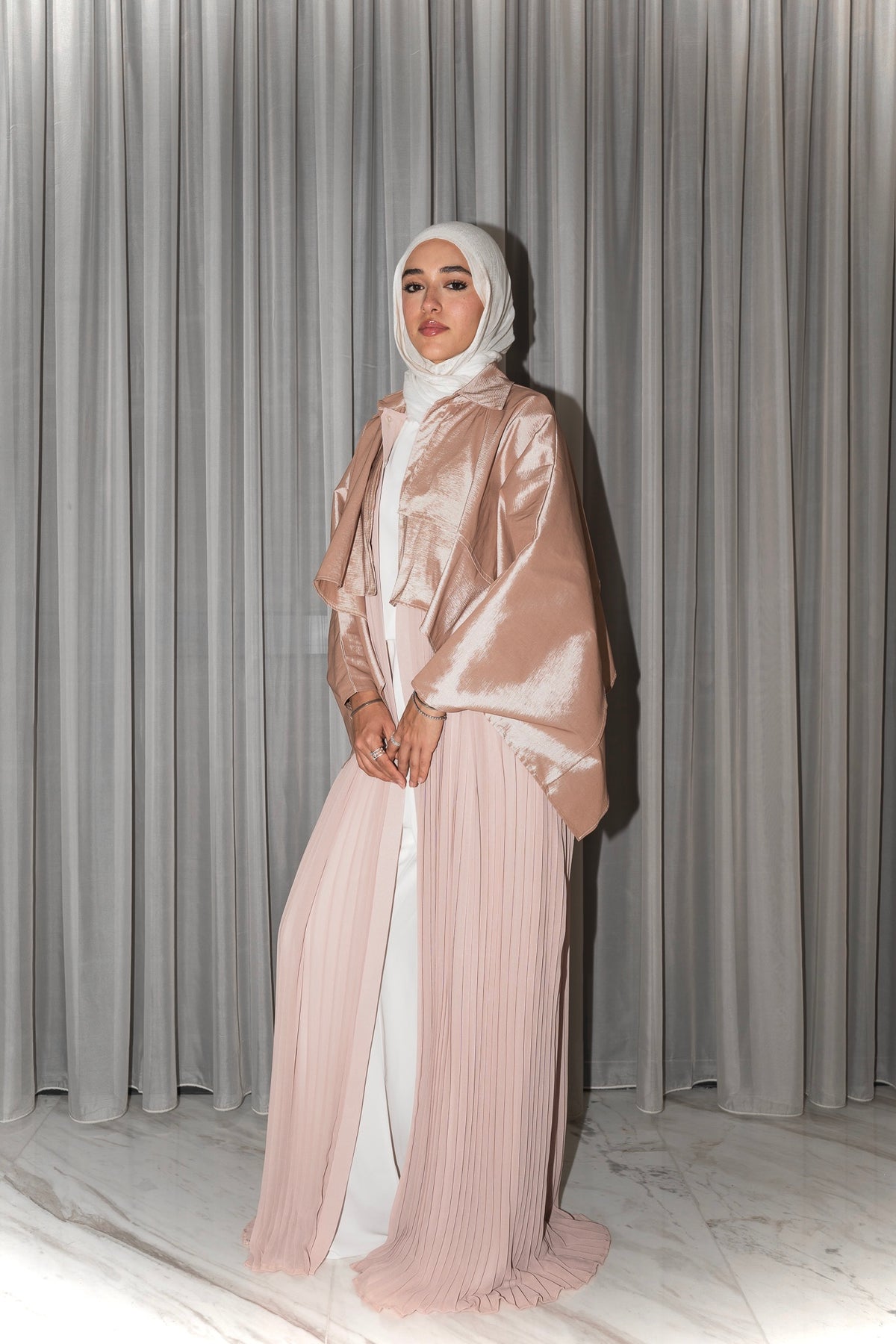 Layl Abaya in Rosé