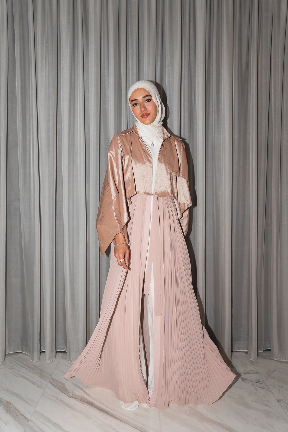 Layl Abaya in Rosé