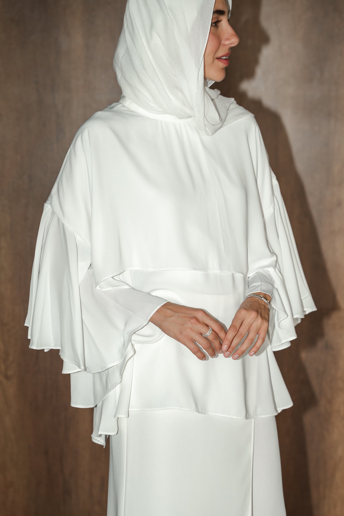 FEMININE AURA TOP/CAPE IN OFF-WHITE